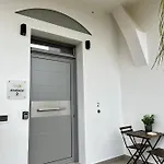 56 Luxury Apartahotel 4*