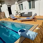 56 Luxury 4*