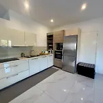 Hotel apartamentowy 56 Luxury Rhodes City