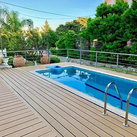 56 Luxury Apartmanhotel 4*
