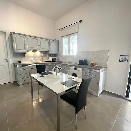 56 Luxury Aparthotel 4*