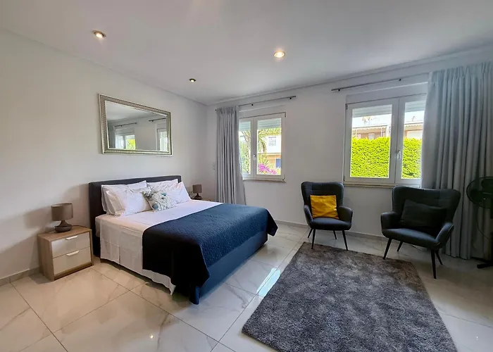 アパートホテル 56 Luxury Rhodes City